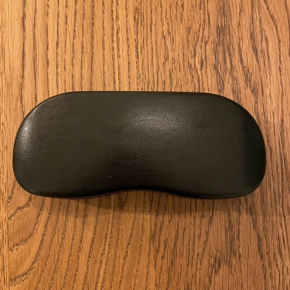 Ray-Ban Black Semi-Gloss Hard Eyeglass Case - Picture 3 of 4